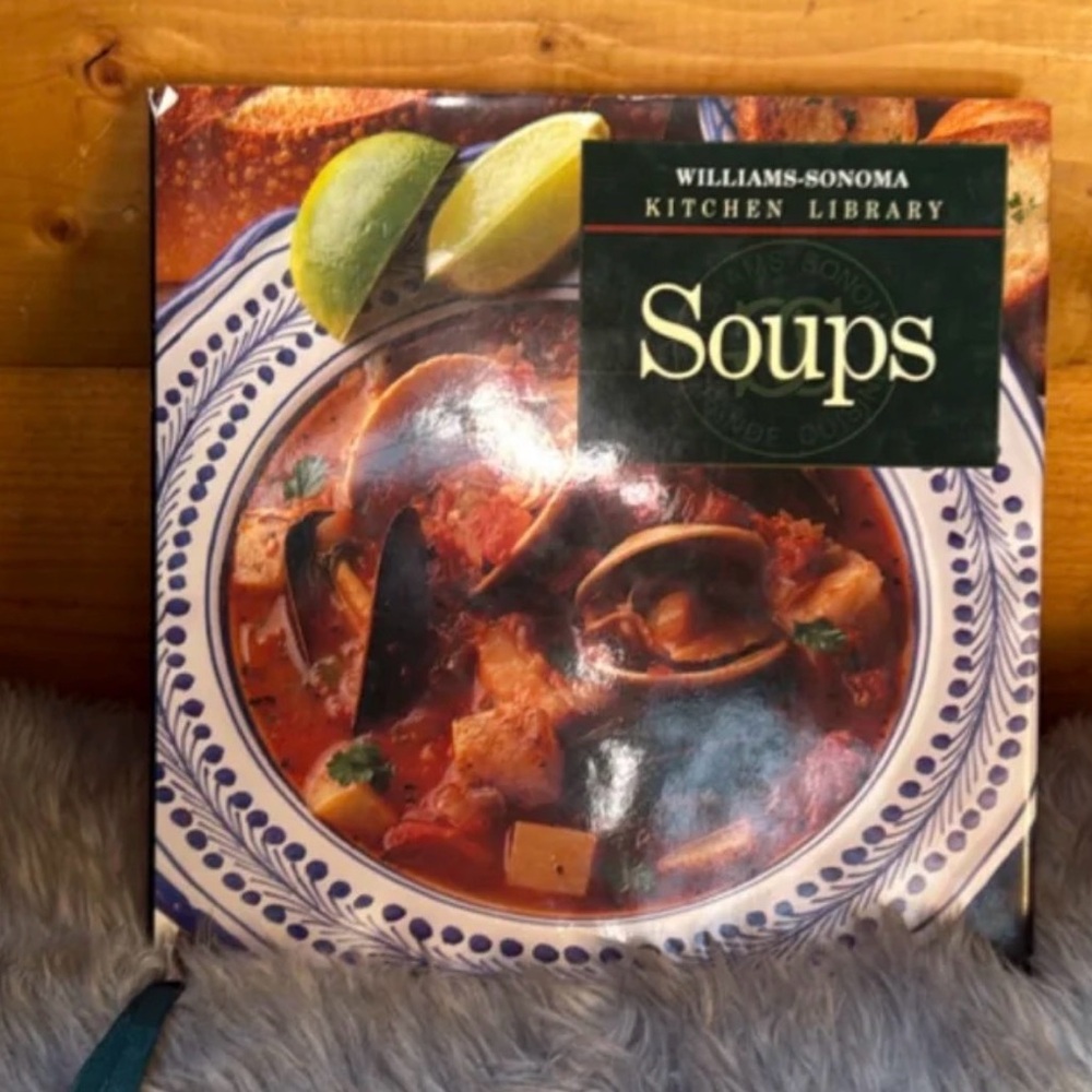 Williams Sonoma Soups Cookbook - Blue, White & Green Cover